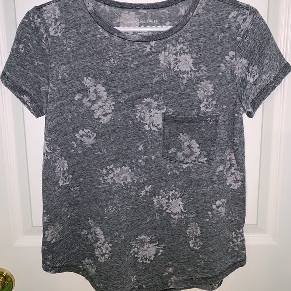 American eagle grey top (never worn) - Picture 1 of 1